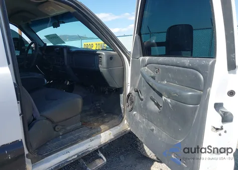 2001 Chevrolet Silverado 2500Hd из США, поврежденный, VIN 1GCHK29U91E306956